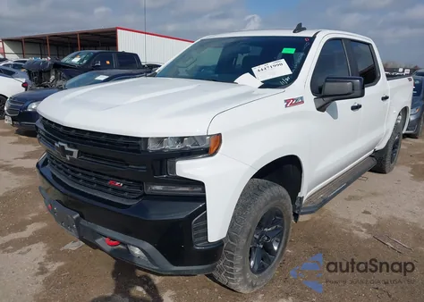 2021 Chevrolet Silverado 1500 4Wd Short Bed Lt Trail Boss z USA, uszkodzony, nr VIN 3GCPYFED9MG374761